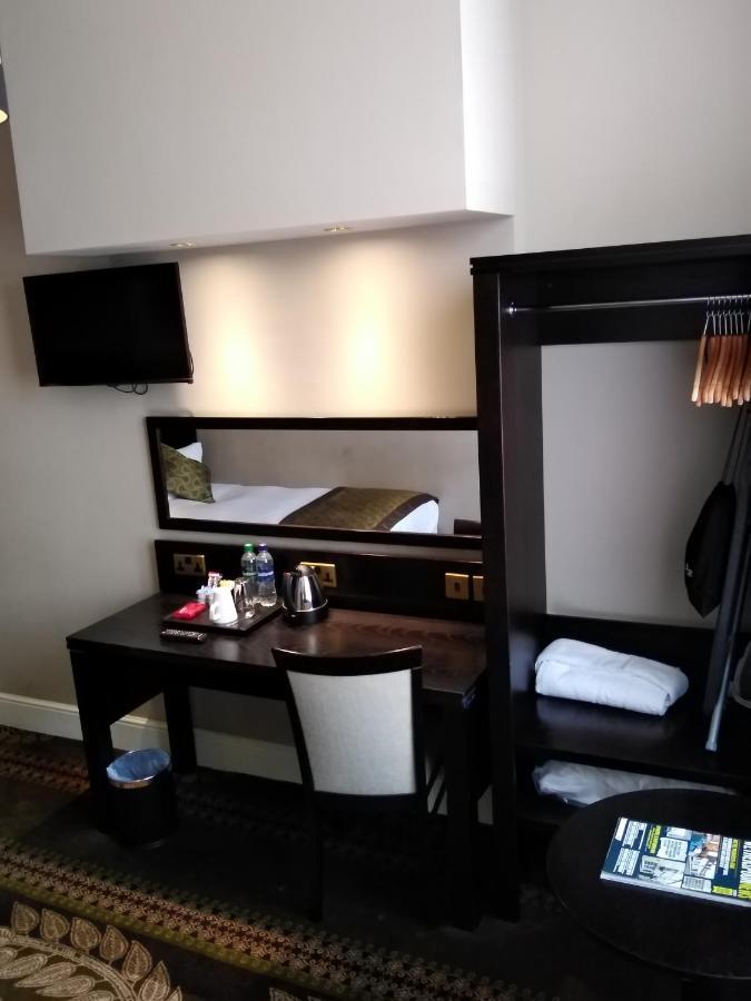 The Kings Head Wetherspoon 3* Salisbury